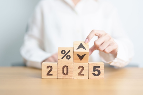 Rejouy - Shutterstock tauxinteretcomptecourant 1