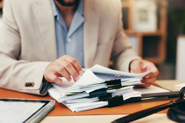 Rejouy - Shutterstock convoccommissairedejustice 1