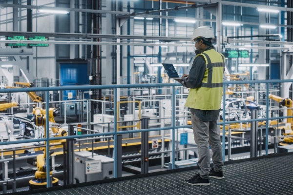 Rejouy - Shutterstock indmanufacturiere