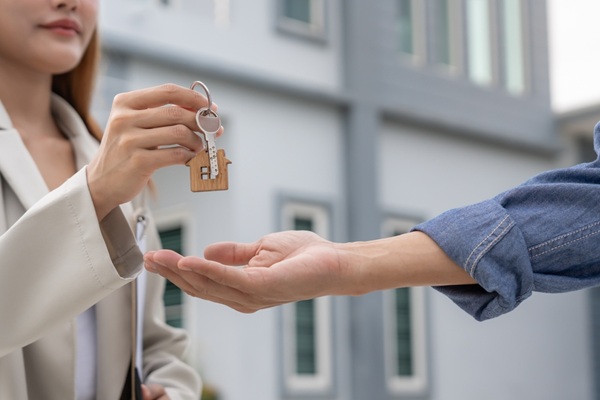 Rejouy - shutterstock seuilocationresidence