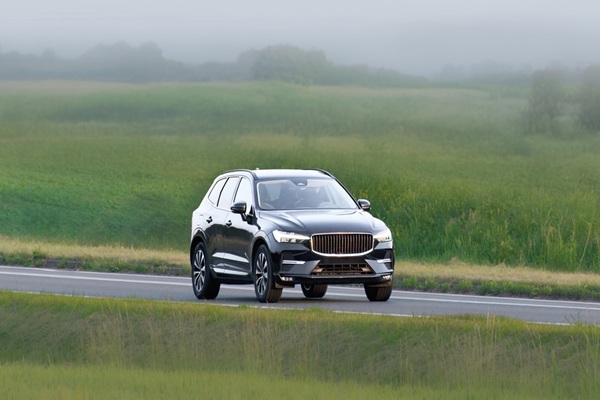 Rejouy - shutterstock locationvoiture
